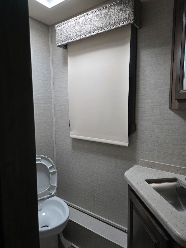 2020 Freightliner S2RV - $165,000