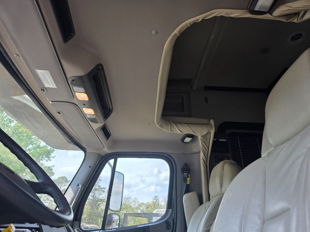 2020 Freightliner S2RV - $165,000