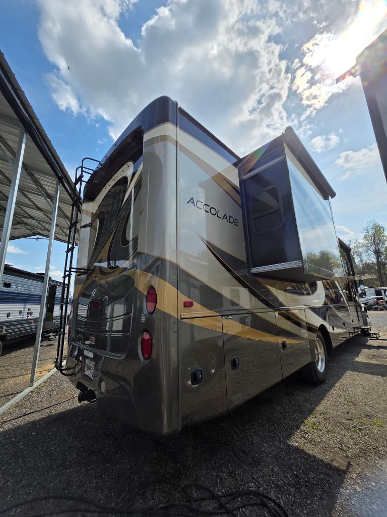 2020 Freightliner S2RV - $165,000