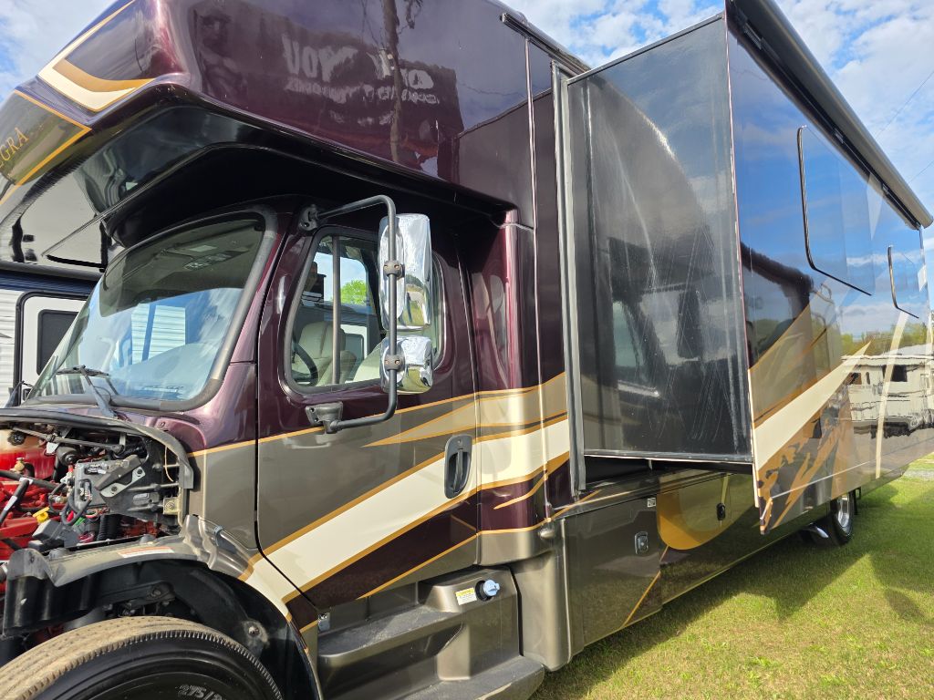 2020 Freightliner S2RV - $165,000