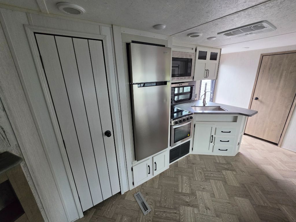 2022 Forest River Puma - $23,500