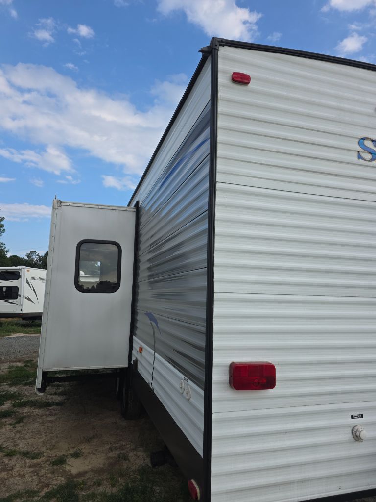 2019 Forest River Salem Towables - $18,900