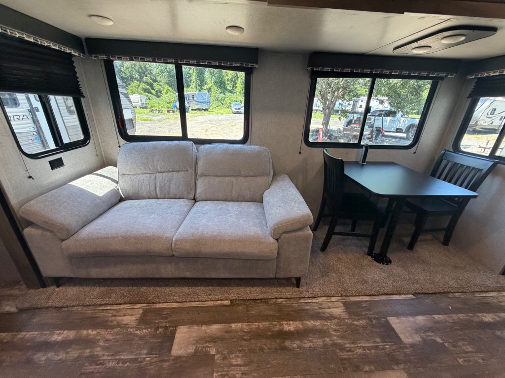 2020 Keystone Keystone - $22,995