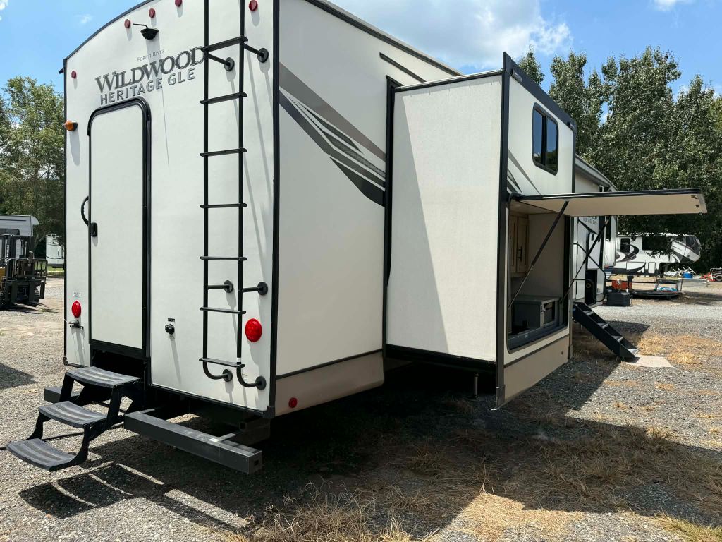 2022 Forest River Wildwood Laminated Towables - $36,900