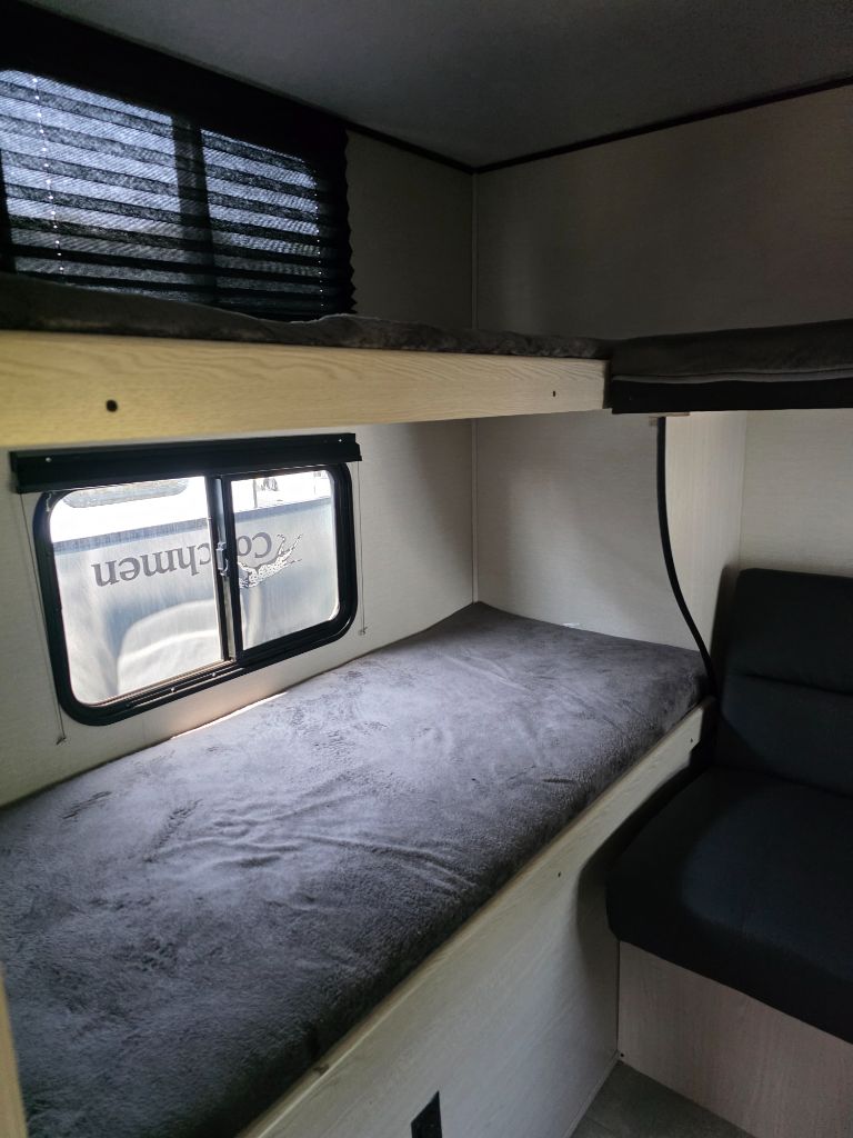 2023 Forest River Coachmen Apex - $28,900