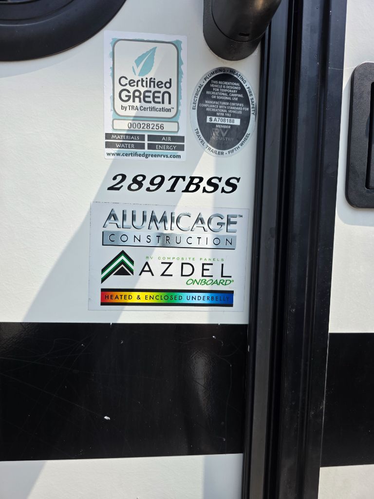 2023 Forest River Coachmen Apex - $28,900