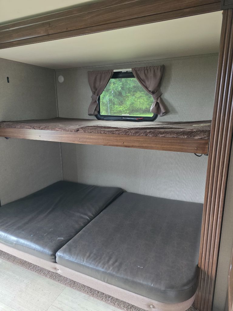 2019 Forest River Palomino Trailer - $24,699