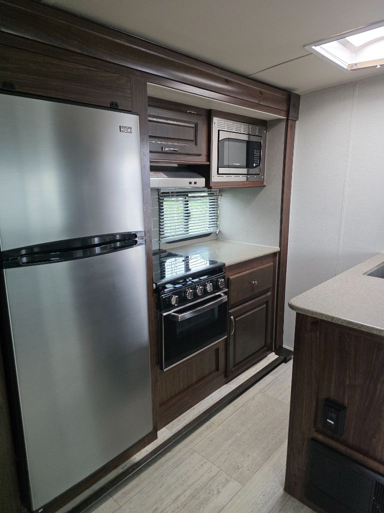2019 Forest River Palomino Trailer - $24,699