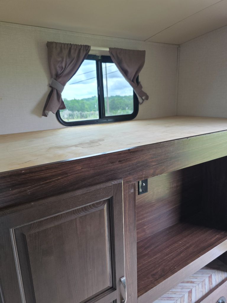 2019 Forest River Palomino Trailer - $24,699