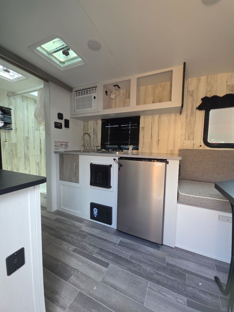 2026 TRAVEL LITE 2614FBC - $21,839