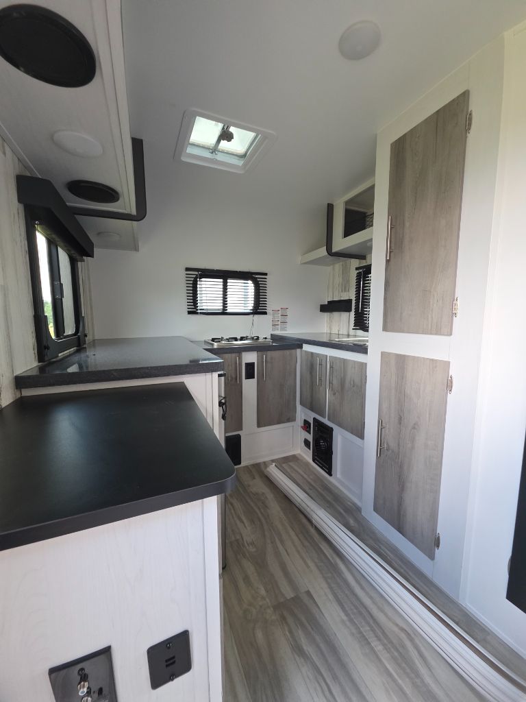 2026 TRAVEL LITE 2614RK - $35,698