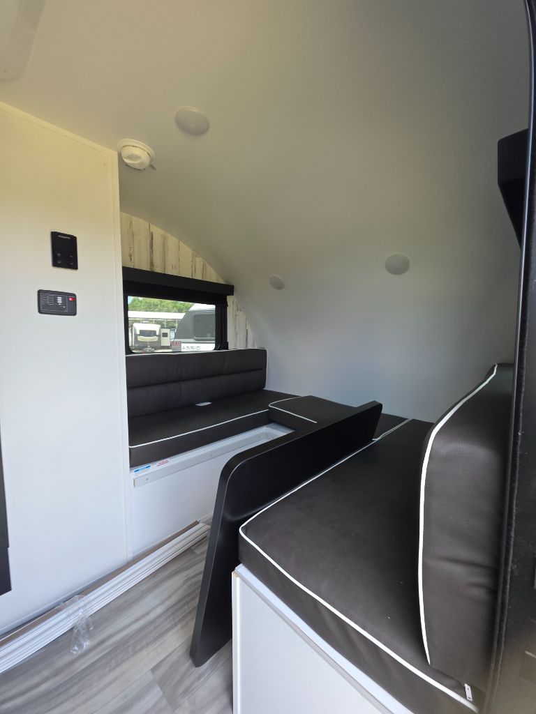 2026 TRAVEL LITE 2614RK - $35,698