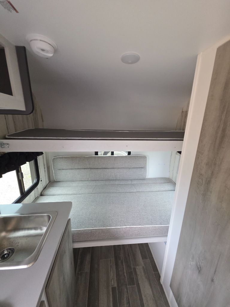 2026 TRAVEL LITE 2141BHC - $21,839
