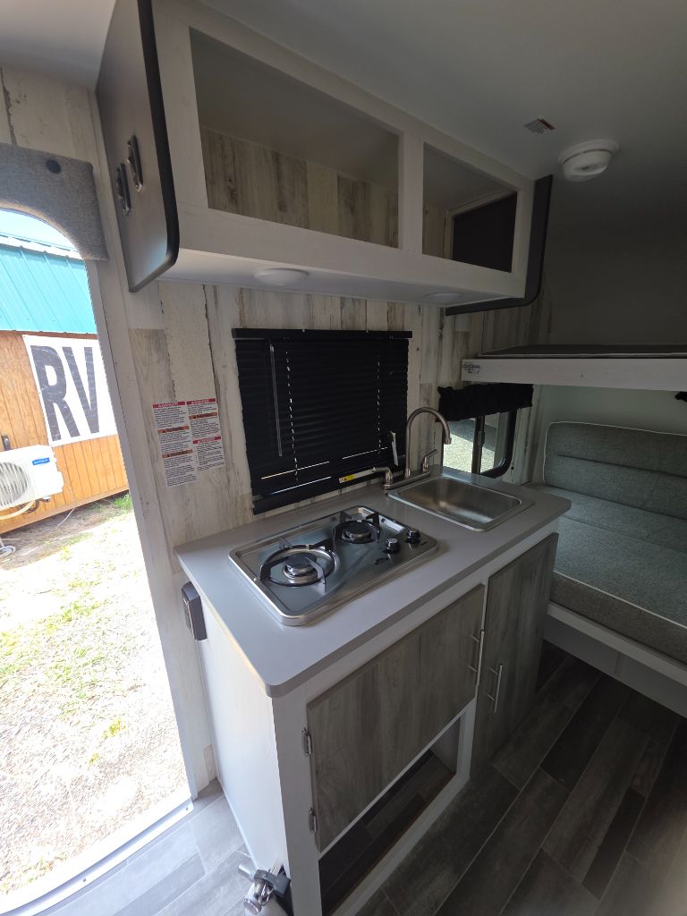 2026 TRAVEL LITE 2141BHC - $21,839