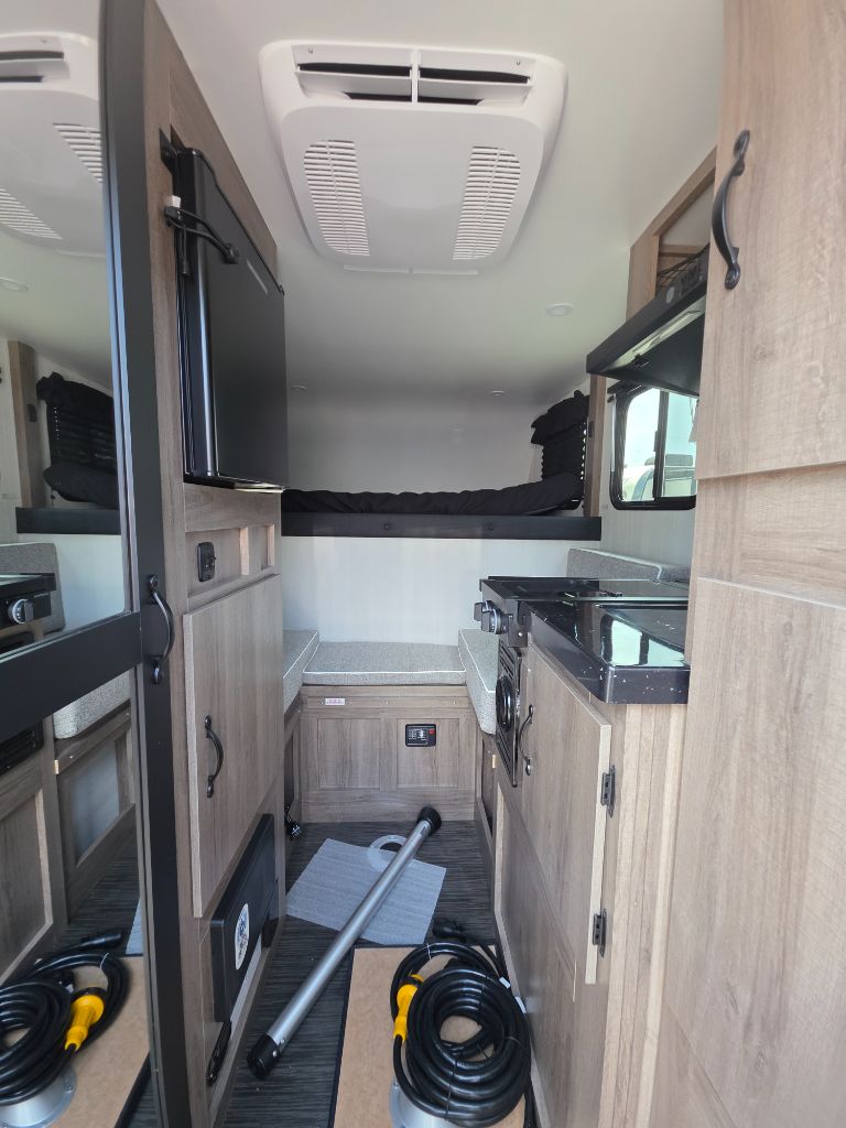 2026 TRAVEL LITE  UPCOUNTRY 26550U - $29,259