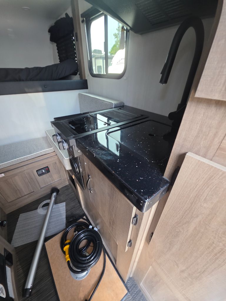 2026 TRAVEL LITE  UPCOUNTRY 26550U - $29,259