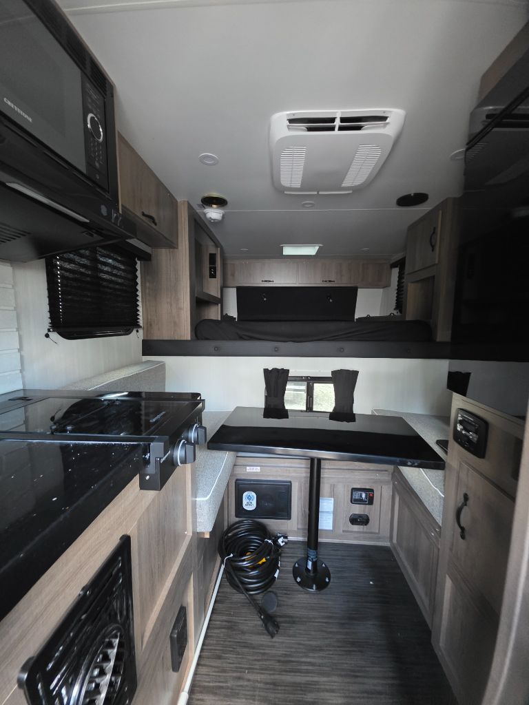 2026 TRAVEL LITE UPCOUNTRY 26775U