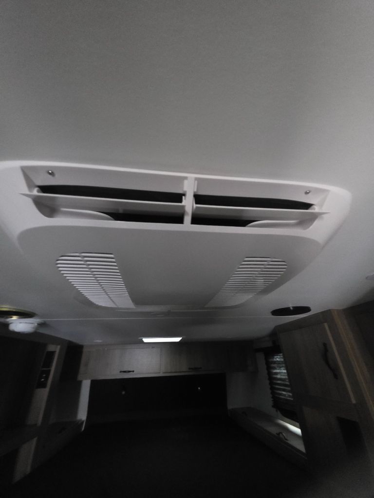 2026 TRAVEL LITE UPCOUNTRY 26775U