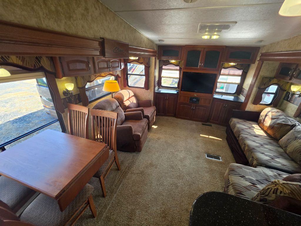 2012 Keystone Keystone - $13,900