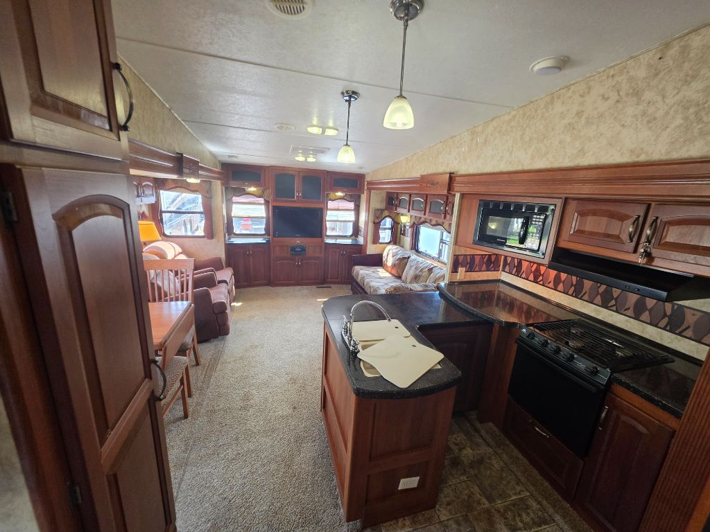 2012 Keystone Keystone - $13,900
