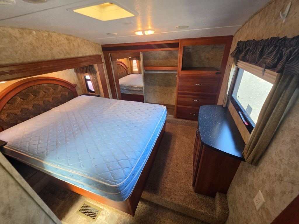 2012 Keystone Keystone - $13,900