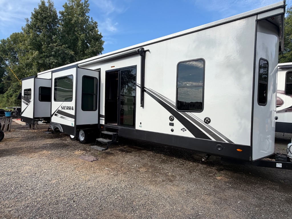 2021 Forest River Sierra Towables - $42,995
