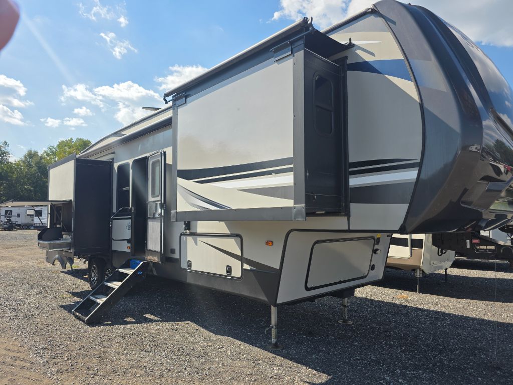 2020 Keystone Keystone - $32,900