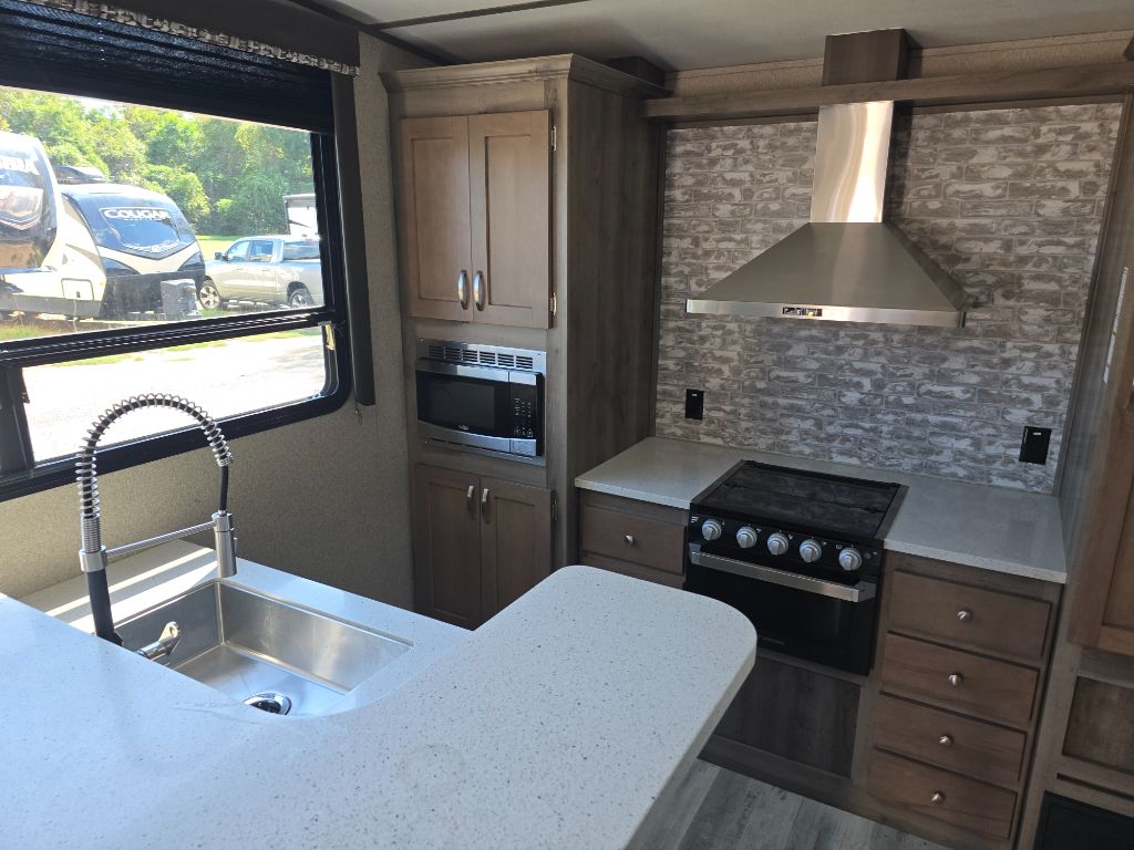 2020 Keystone Keystone - $32,900