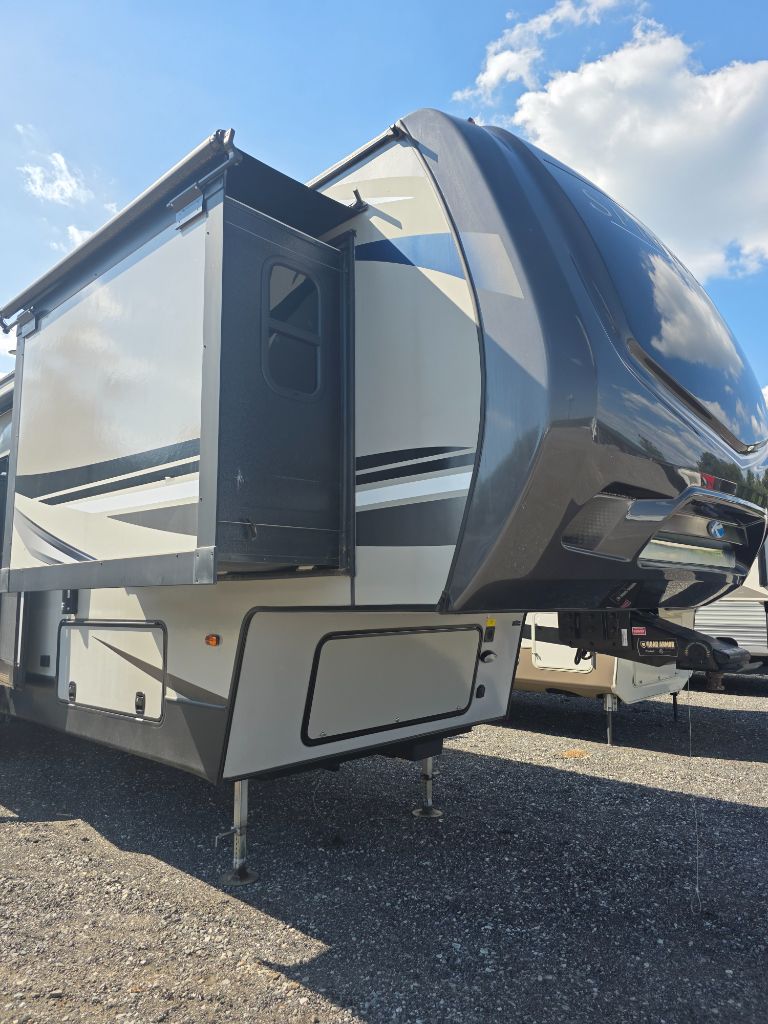 2020 Keystone Keystone - $32,900