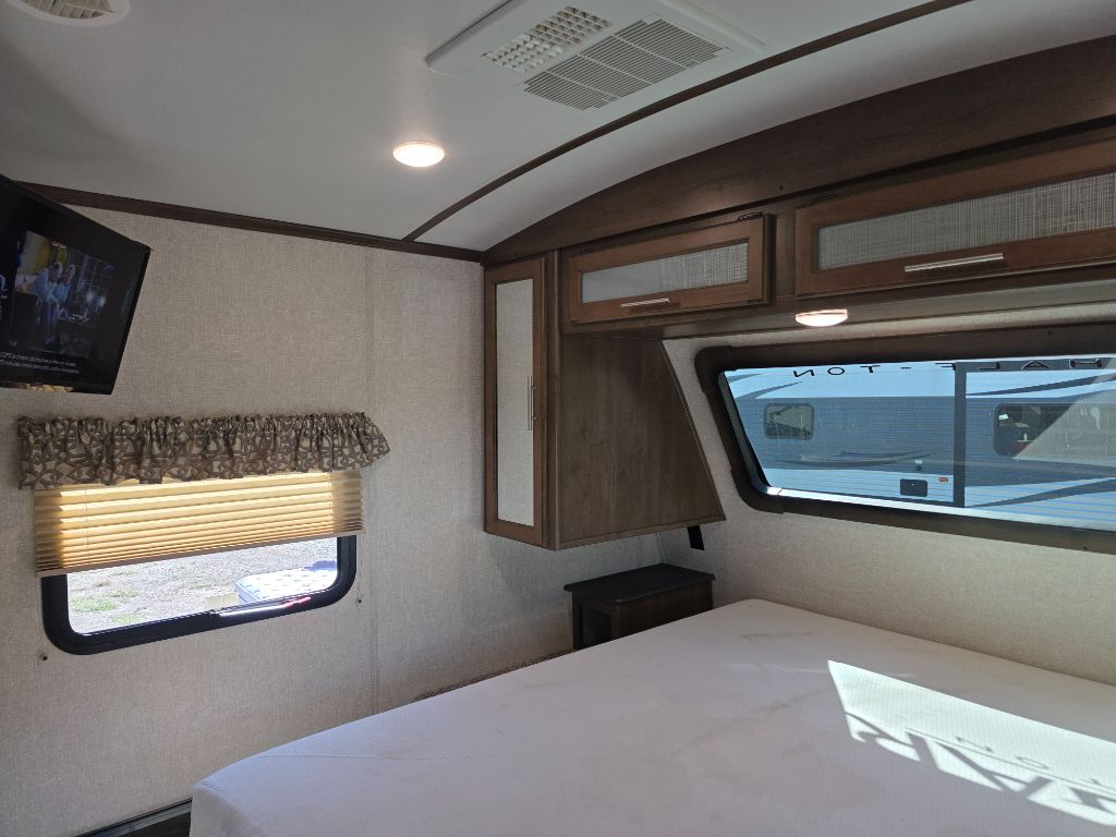 2019 Keystone Keystone - $22,995