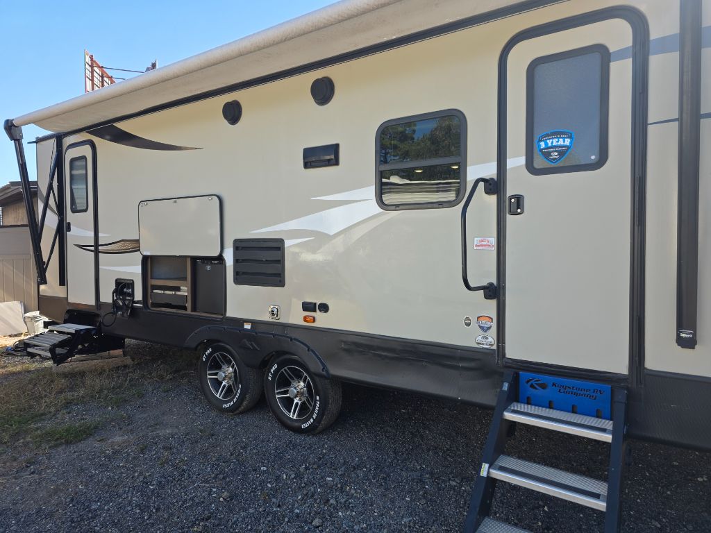 2019 Keystone Keystone - $22,995