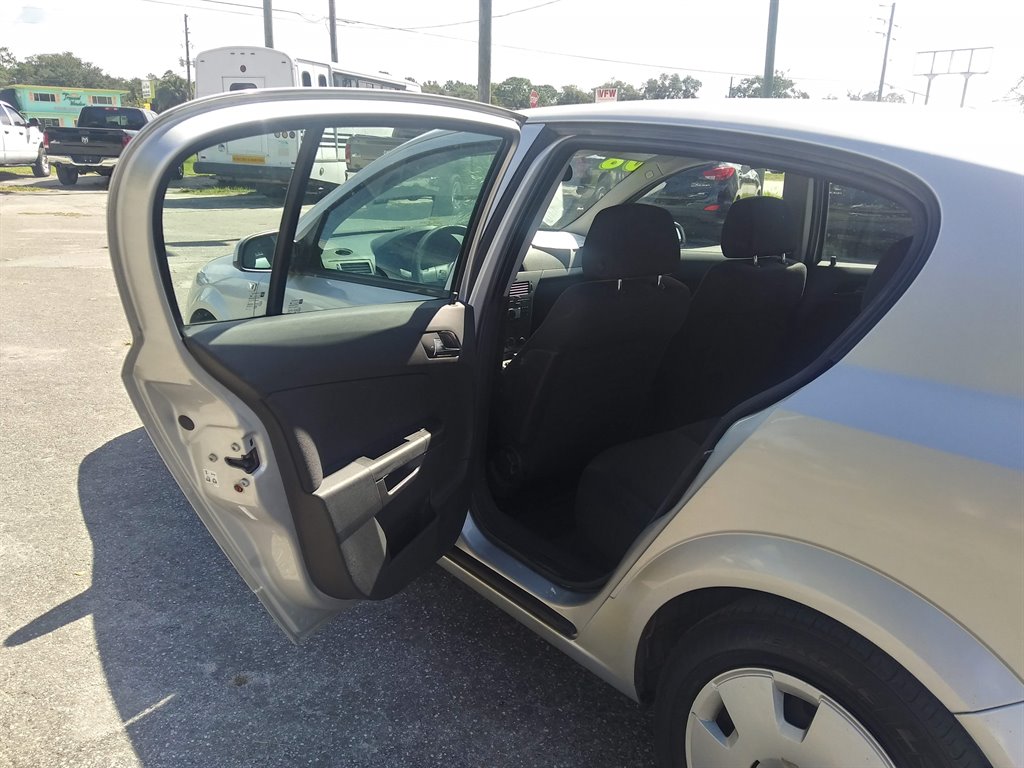 2008 Saturn Astra XE photo