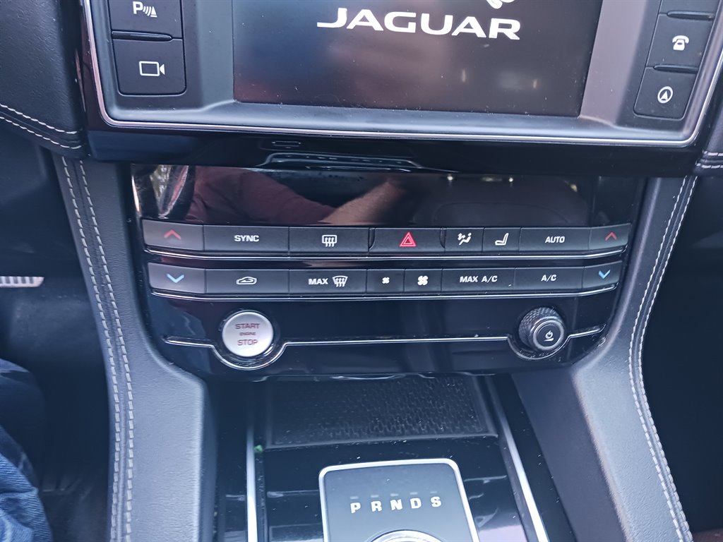 2017 Jaguar F-Pace S photo