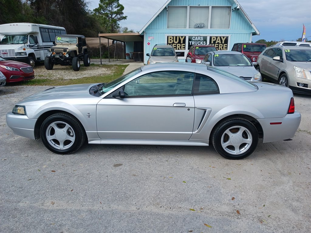 2003 Ford Mustang photo