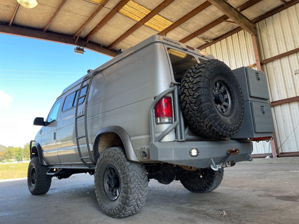 2001 Ford E-350 - $125,000