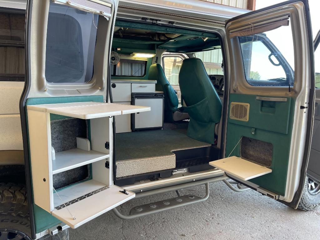 2001 Ford E-350 - $125,000