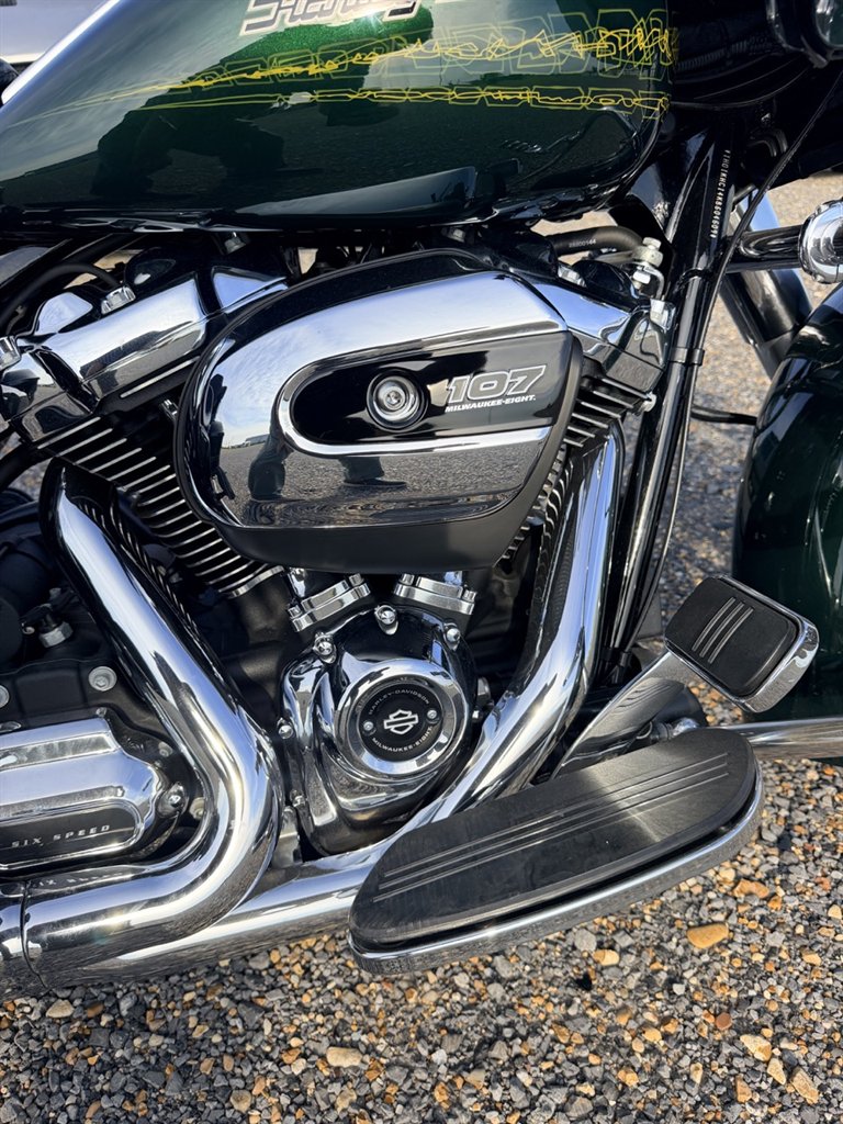 2019 Harley-davidson Road Glide - $17,000
