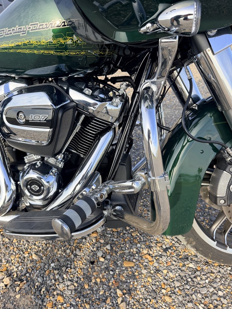 2019 Harley-davidson Road Glide - $17,000