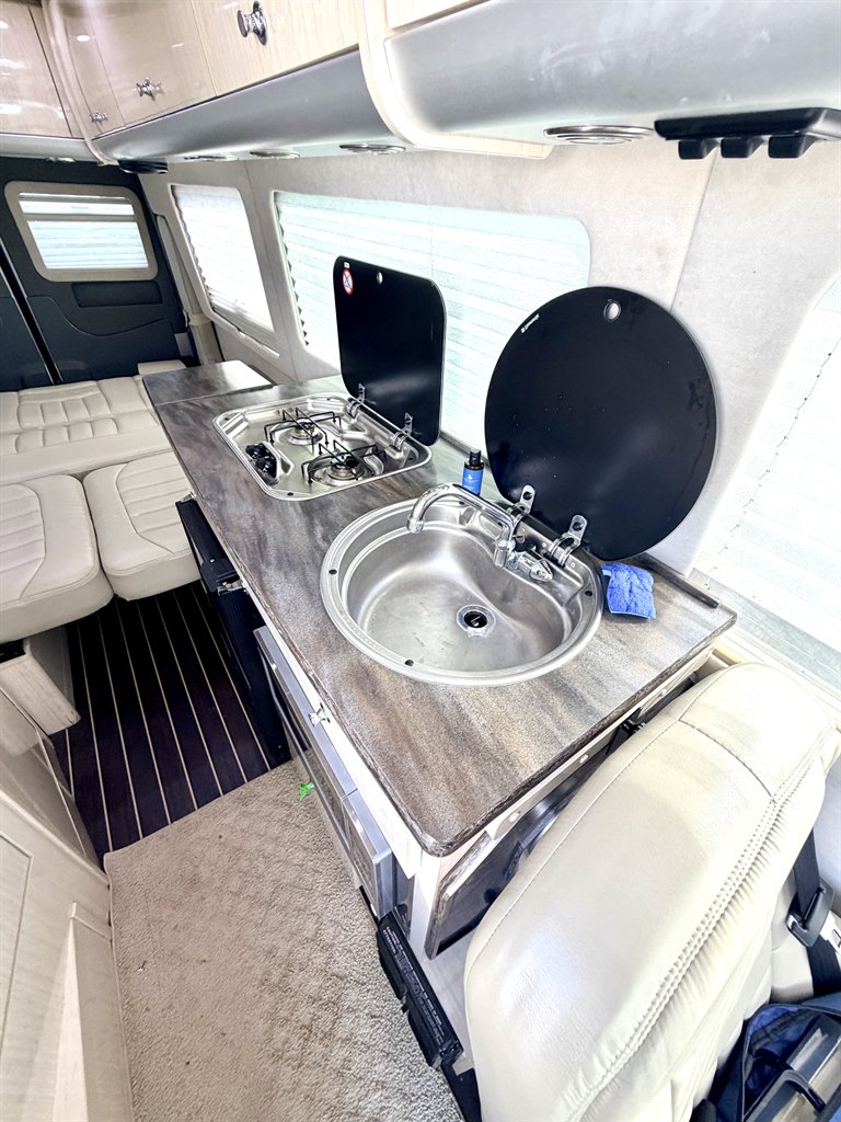 2014 Mercedes-Benz Sprinter - $79,990