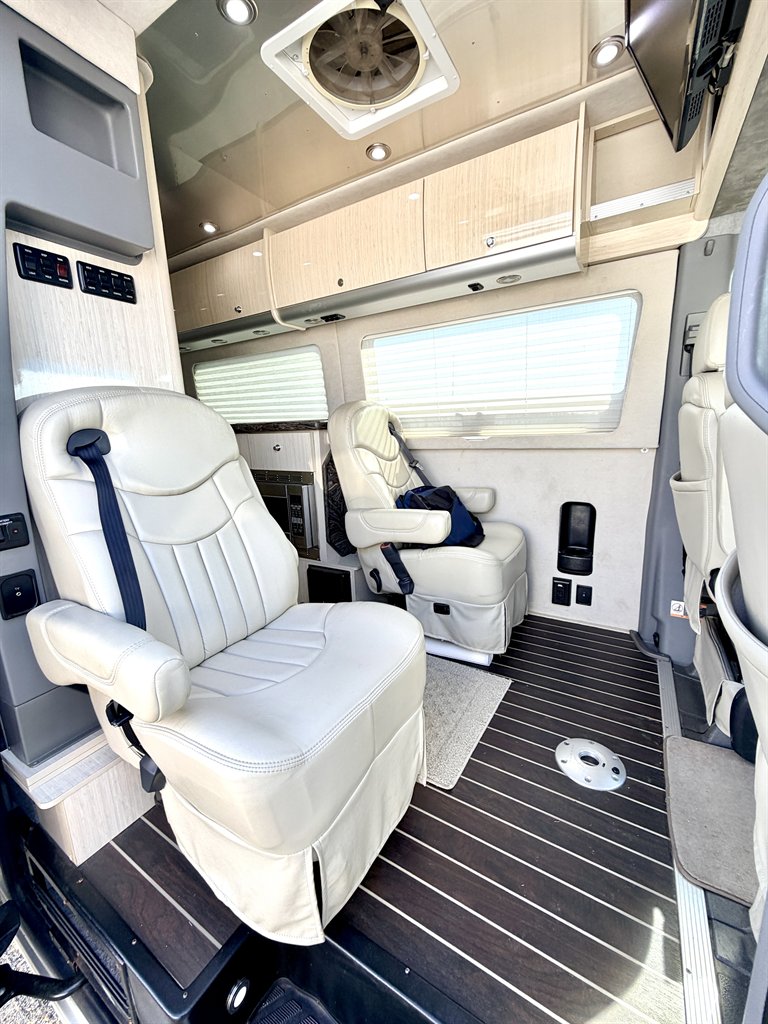 2014 Mercedes-Benz Sprinter - $79,990