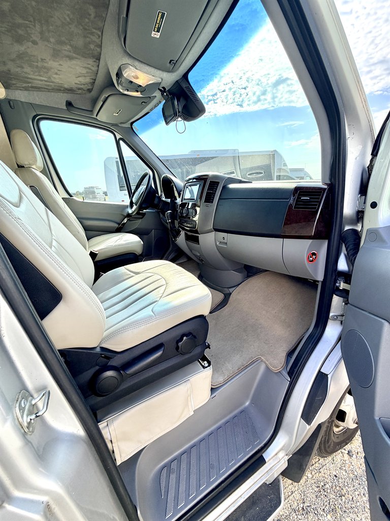 2014 Mercedes-Benz Sprinter - $79,990