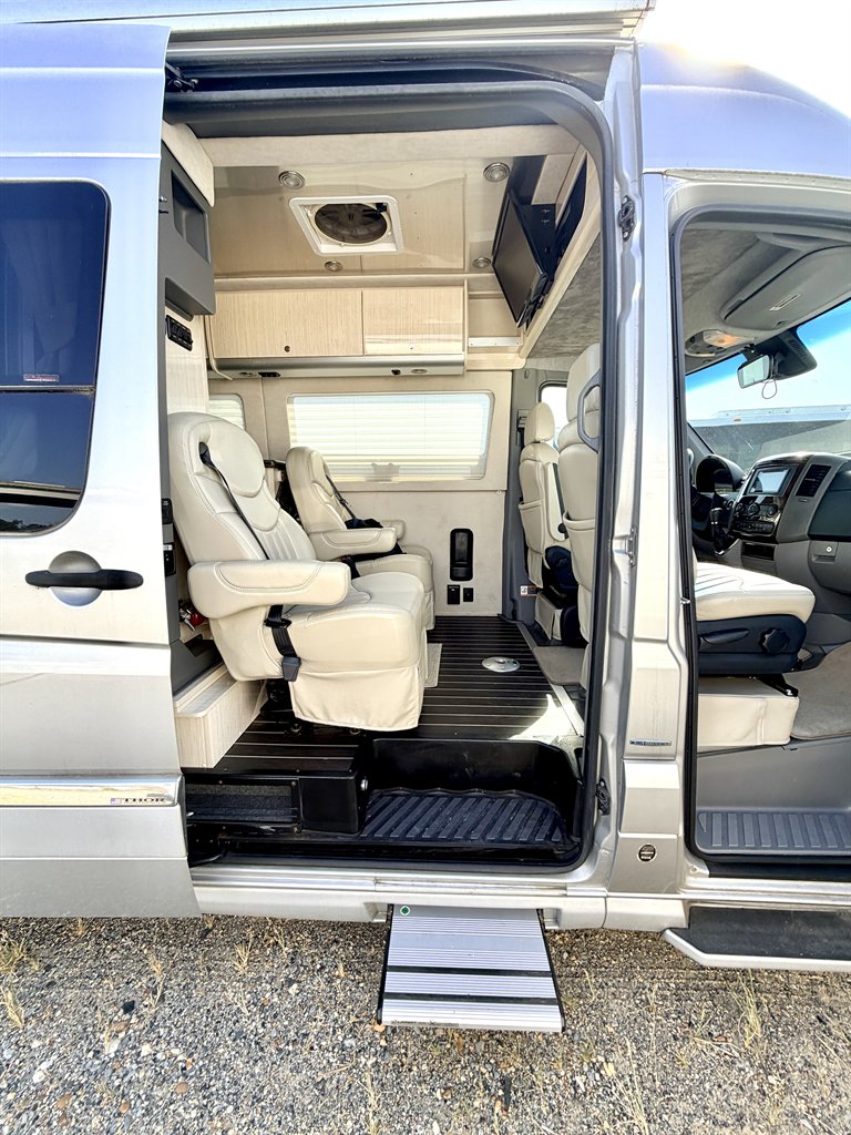 2014 Mercedes-Benz Sprinter - $79,990
