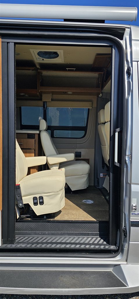 2015 Mercedes-Benz 500 - $69,900