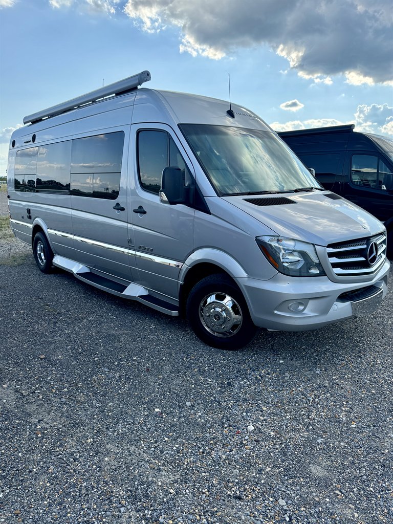 2015 Mercedes-Benz 500 - $69,900