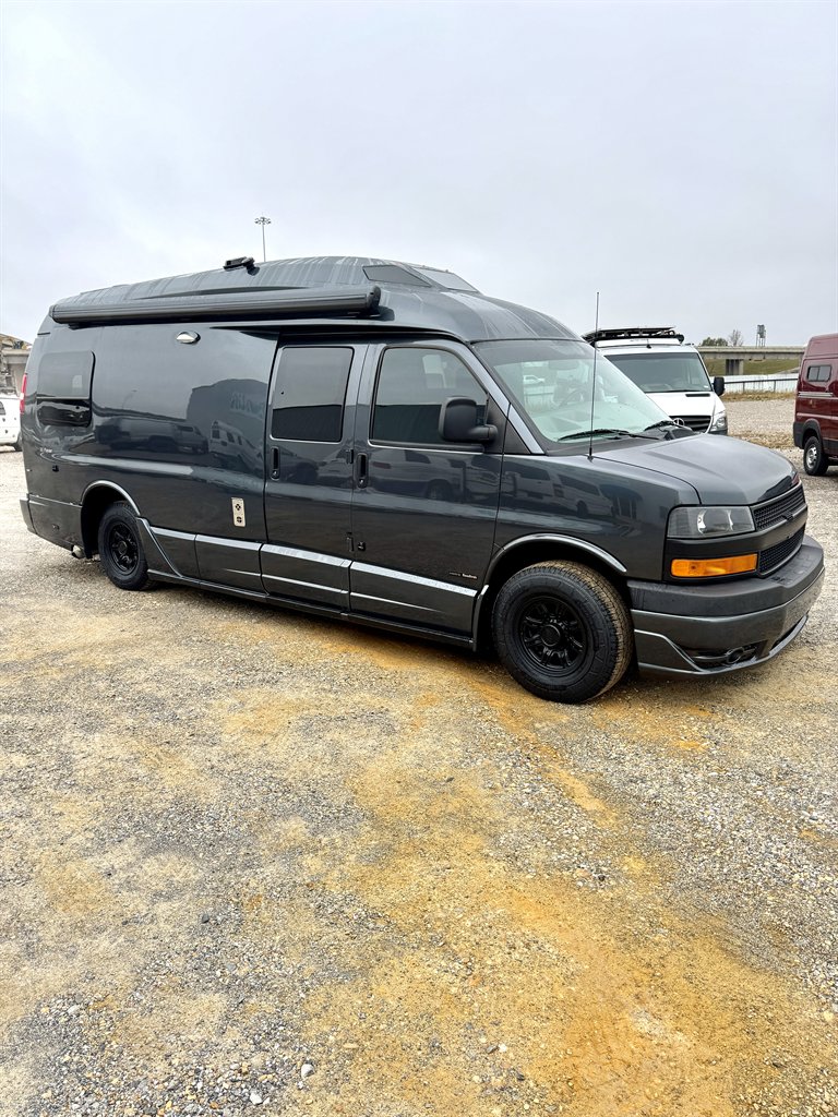 2017 Chevrolet Express - $92,990