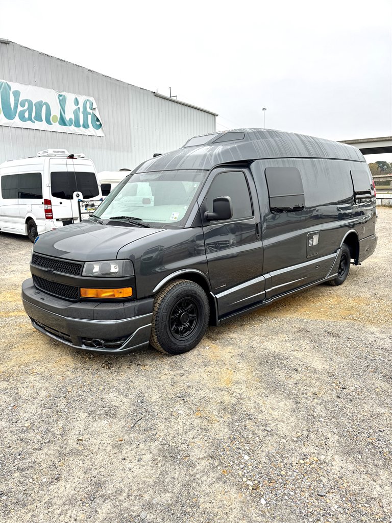 2017 Chevrolet Express - $92,990