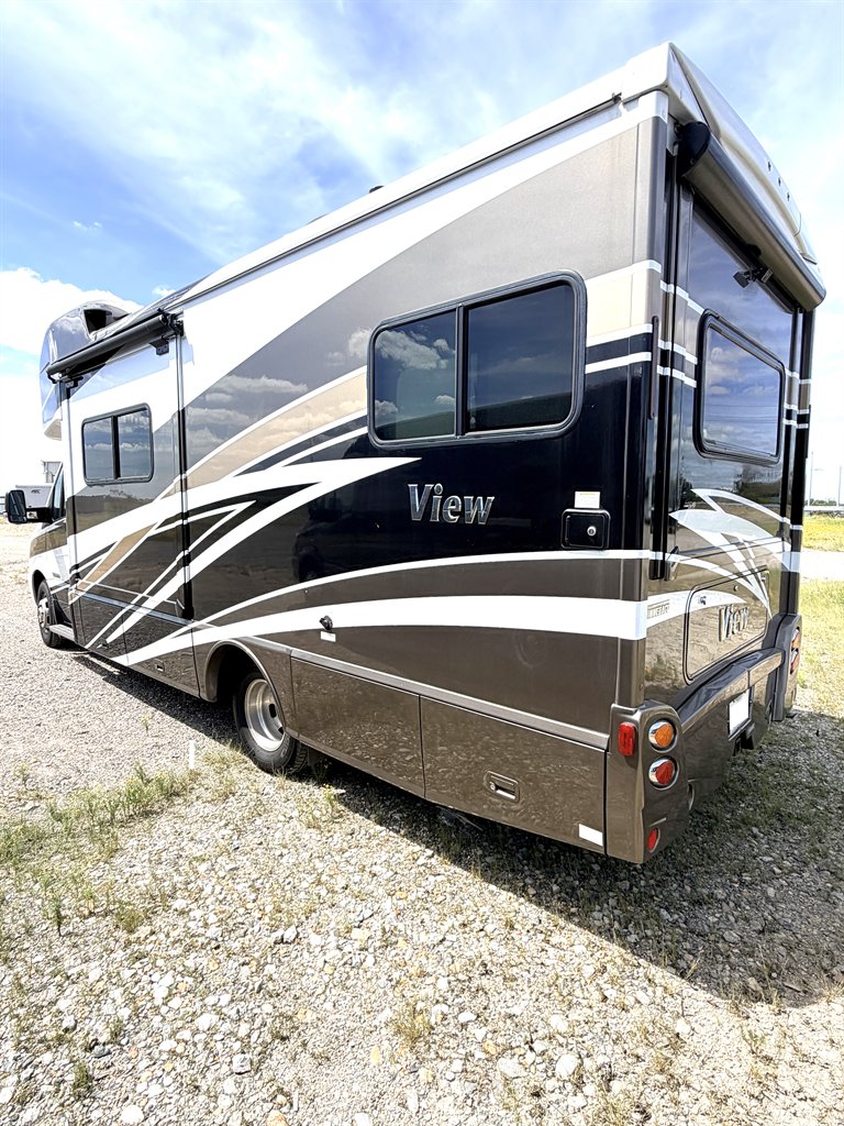 2017 Mercedes-Benz Sprinter - $72,000