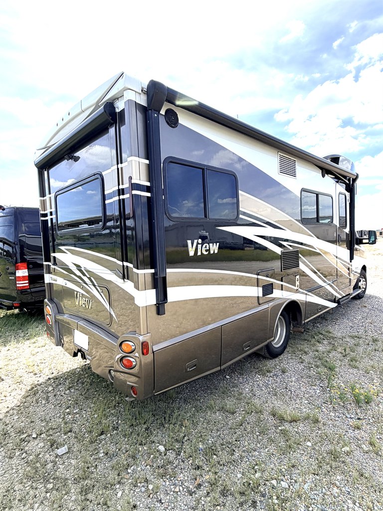 2017 Mercedes-Benz Sprinter - $72,000