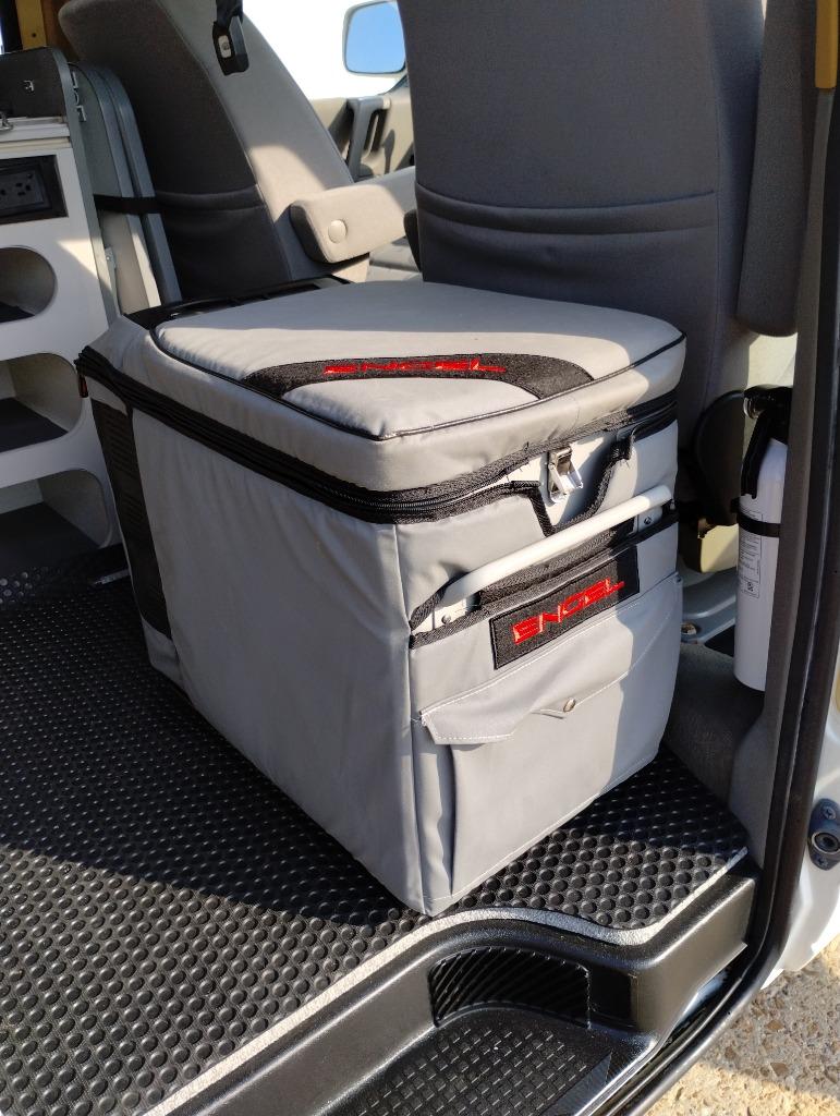 2000 Volkswagen Eurovan - $33,000