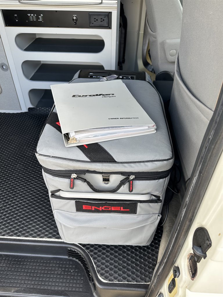 2000 Volkswagen Eurovan - $33,000